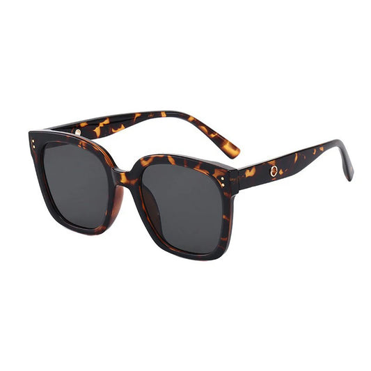 Retro Square Sunglasses - Unisex